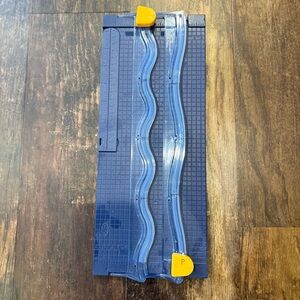 Creative Memories Navy Blue Wave Border Paper Trimmer 12” decorative